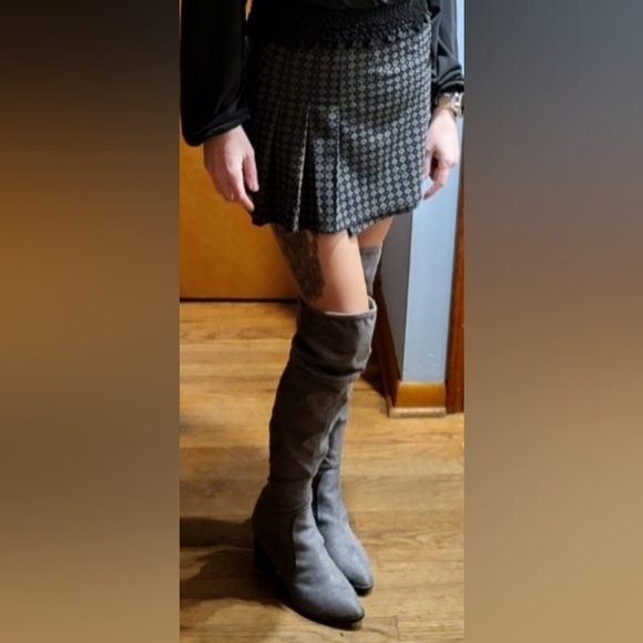 Marc Fisher Over The Knee grey suade boots - Picture 6 of 7